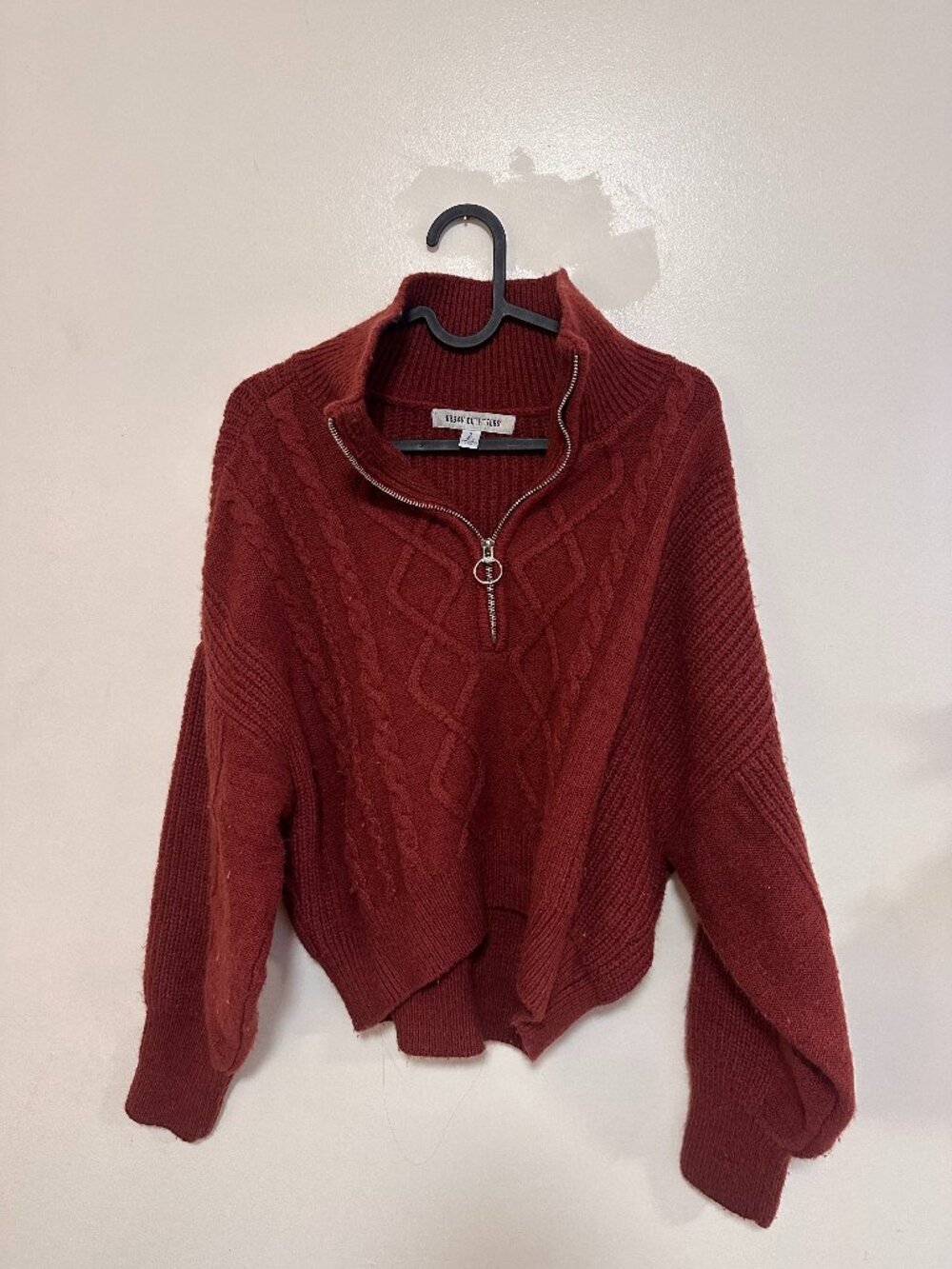 Knit sweater (urban outfitters)